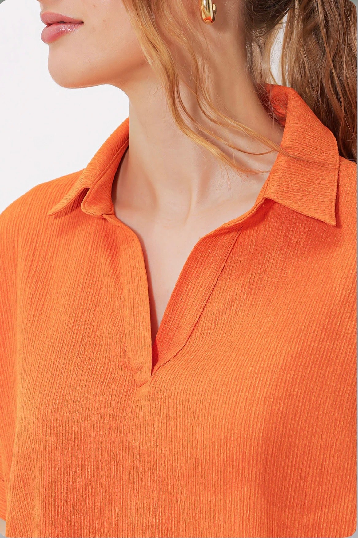 WOMEN ORANGE OVERSIZED POLO NECK KNITTED BLOUSE