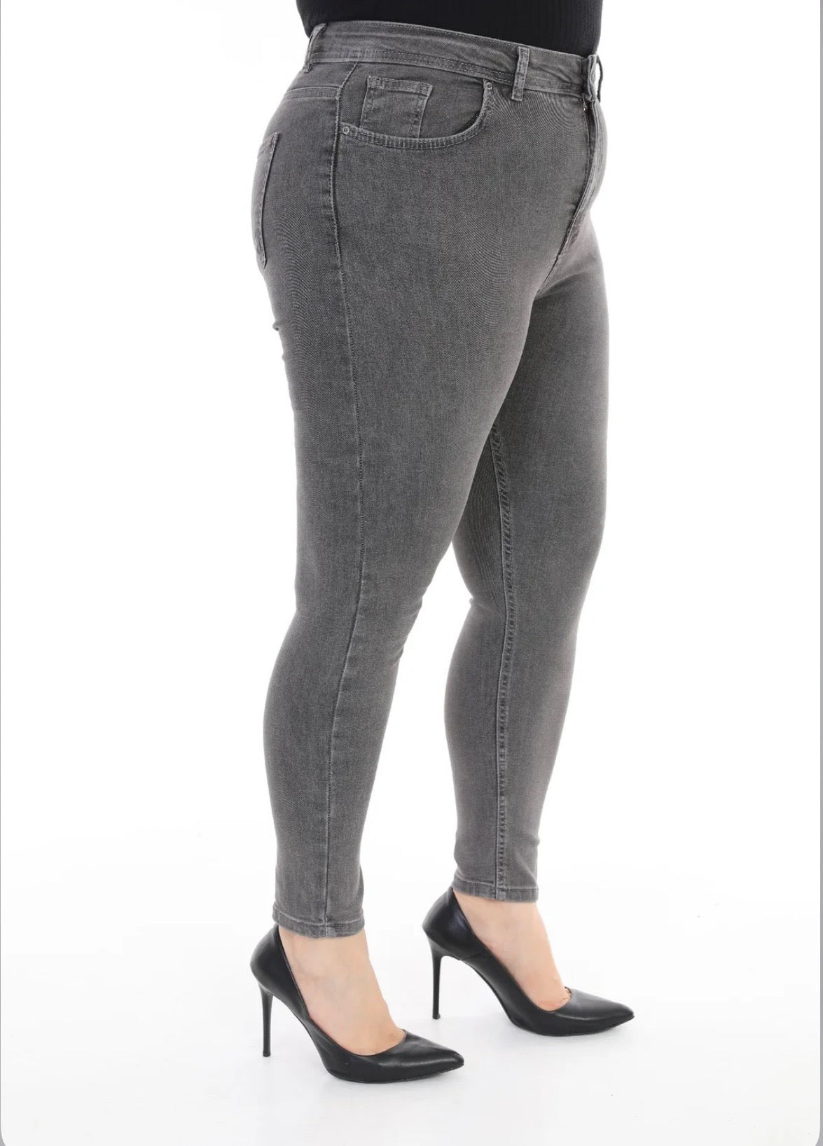 HIGH WAIST ANKLE LENGTH SKINNY JEAN