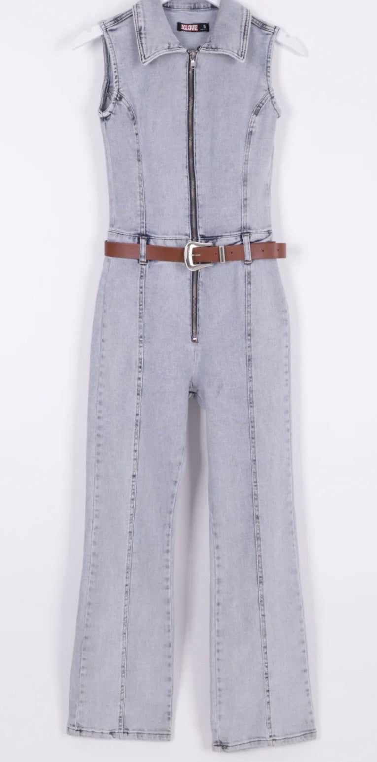 SLEEVELESS DENIM JUMPSUIT WITH ZIPPER AND BELT
